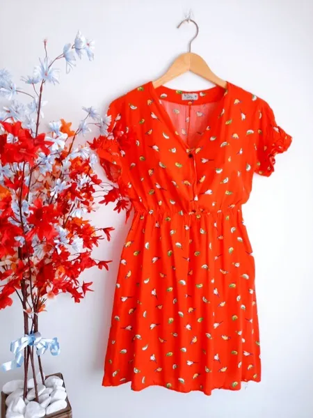 vestido estampado passarinhos laranja