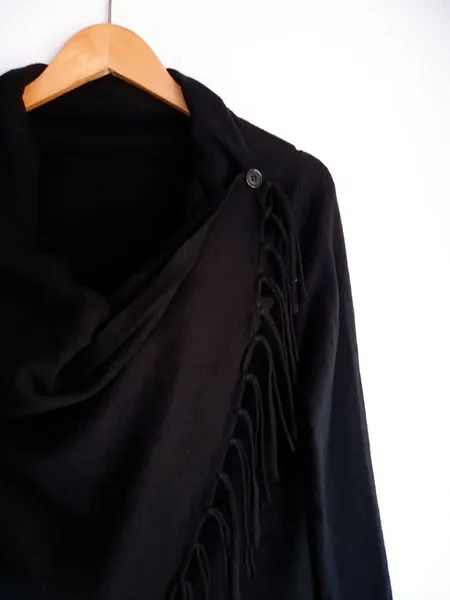 cardigan poncho preto transpassado lã