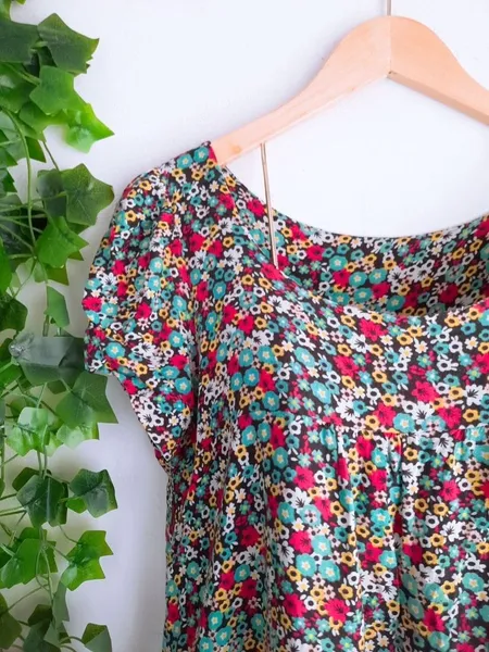 vestido floral soltinho viscose p