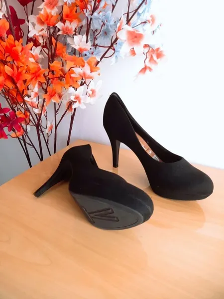 sapato preto camurça vizzano 35