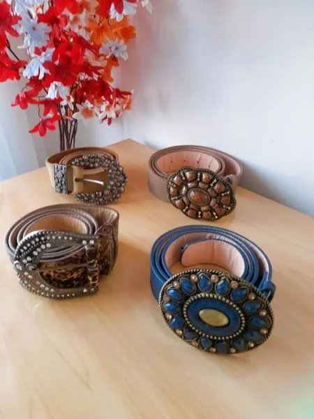 kit 4 cintos fivelas de pedras multi