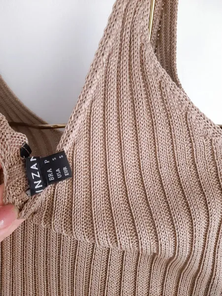 blusa canelada bege com lurex zinzane
