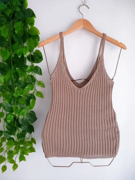 blusa canelada bege com lurex zinzane
