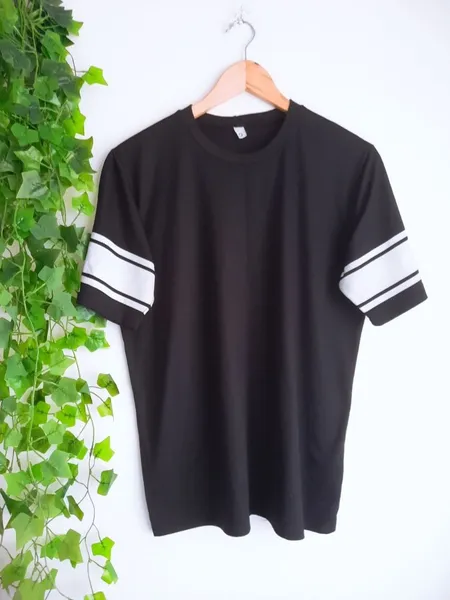 camiseta alongada t-shirt preto e branco g