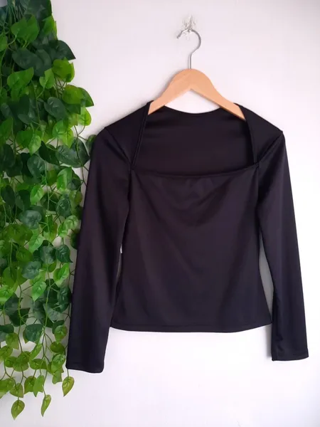 blusa preta manga longa p