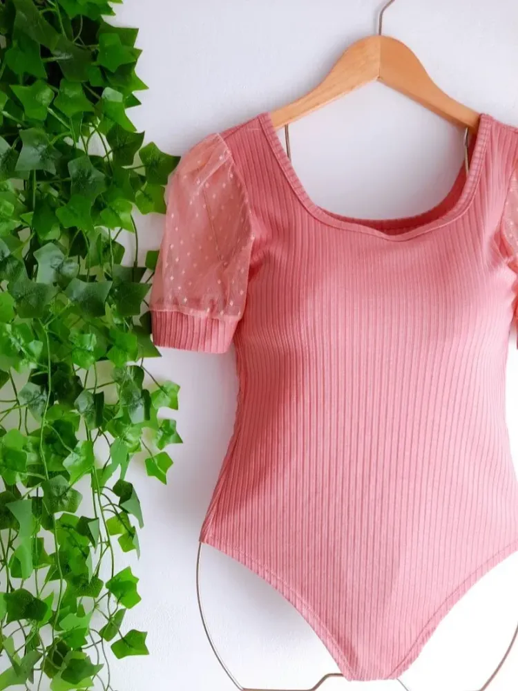 body canelado com tule rosa p