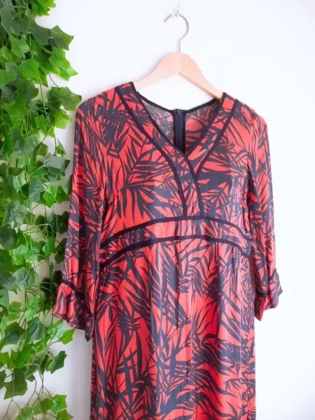 vestido estampado folhagem laranja p