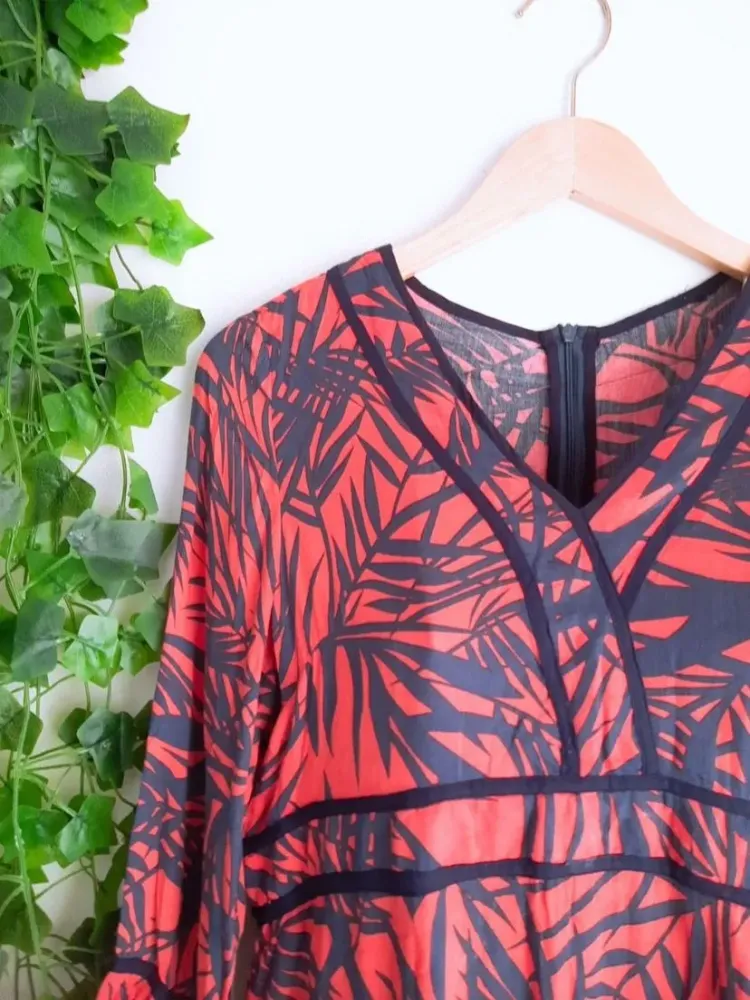 vestido estampado folhagem laranja p