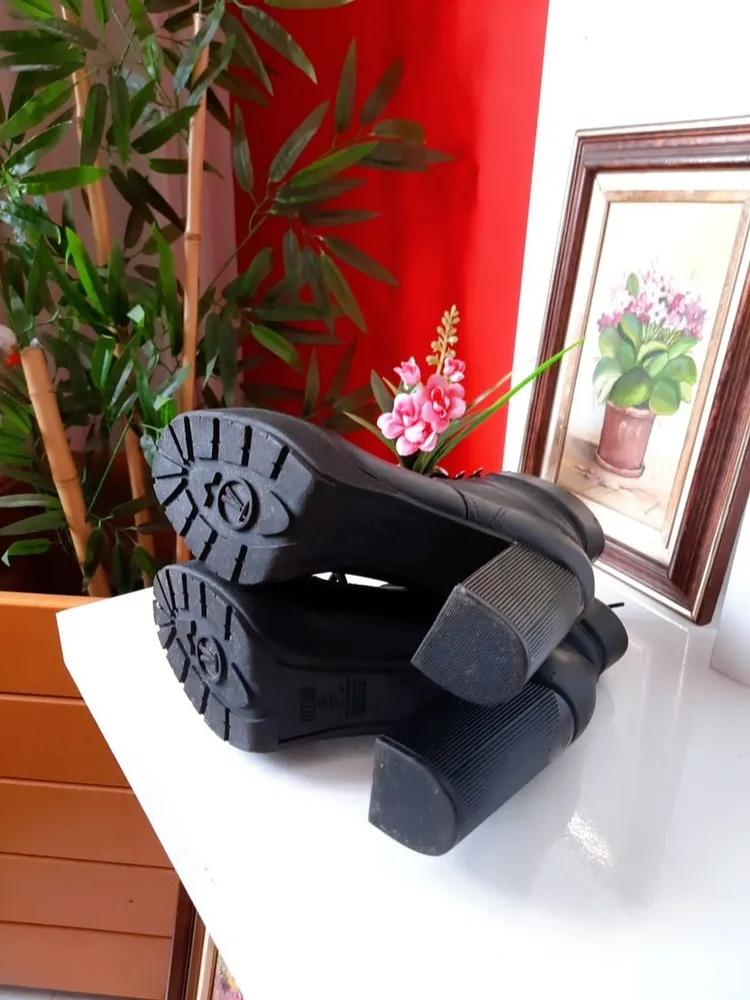 bota vizzano coturno salto grosso preta 34