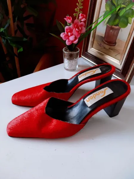 tamanco mule sanden vermelho bico fino 34