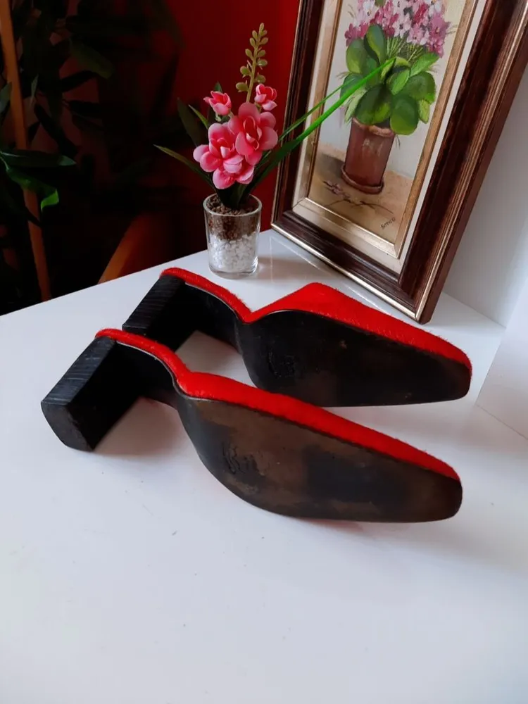 tamanco mule sanden vermelho bico fino 34