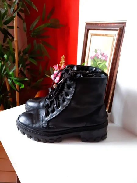 bota coturno preta amarração 38