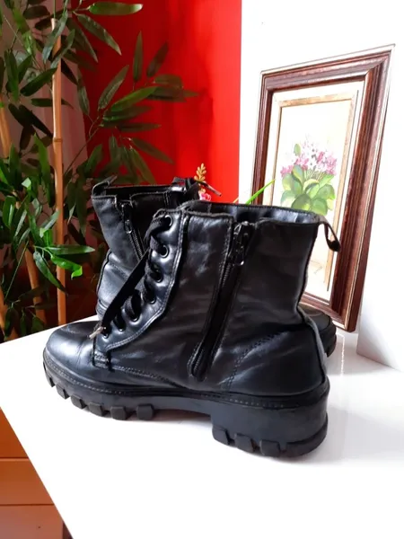 bota coturno preta amarração 38