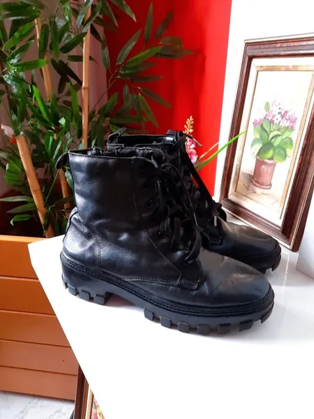 bota coturno preta amarração 38