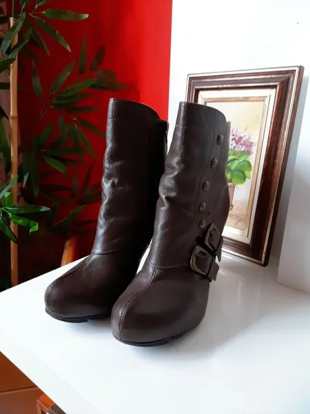 bota cisi couro marrom 38
