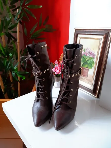 bota santa lolla couro marrom amarração 35