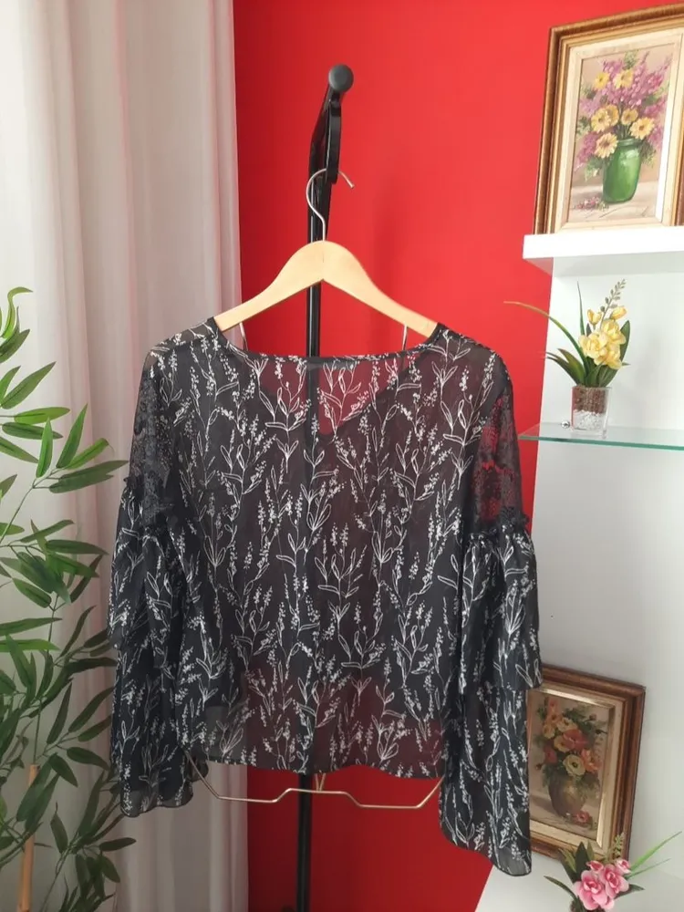 blusa zara floral manga flare m