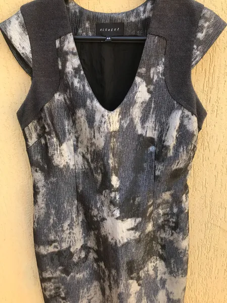 Vestido De Festa Midi Da Marca Alcaçuz