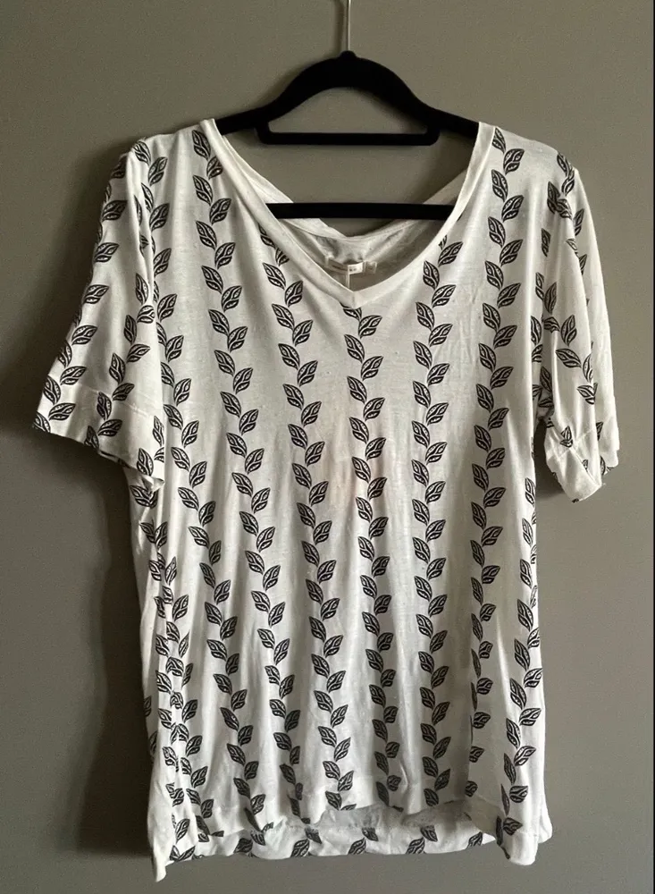 Blusa manga curta nova