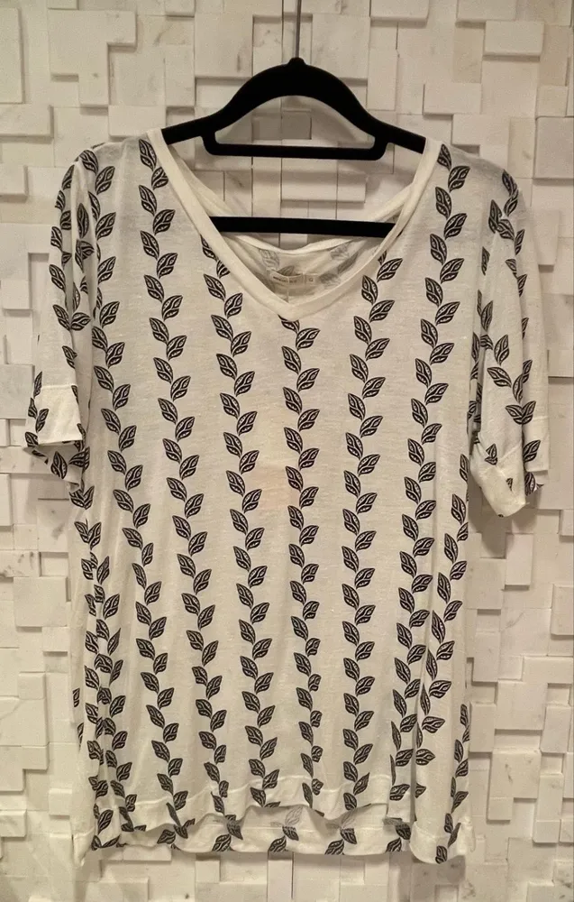 Blusa manga curta nova
