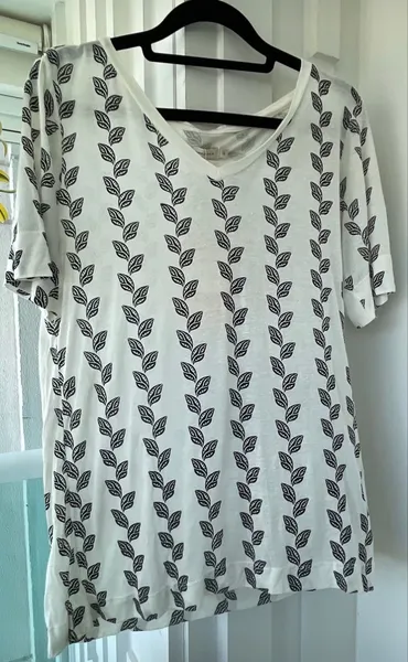 Blusa manga curta nova