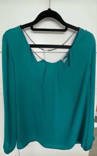 Blusa verde lindíssima Shoulder manga longa