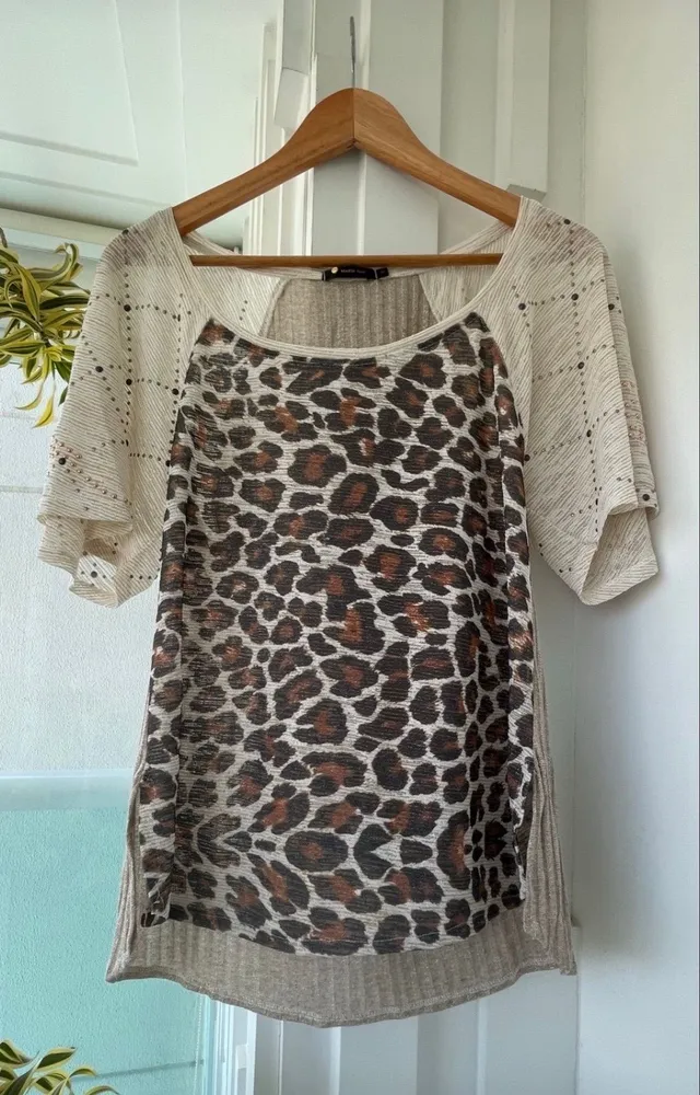 Linda blusa manga curta Maria Filó excelente estado