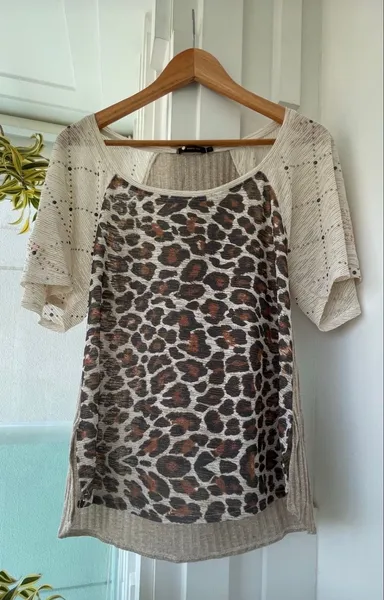 Linda blusa manga curta Maria Filó excelente estado