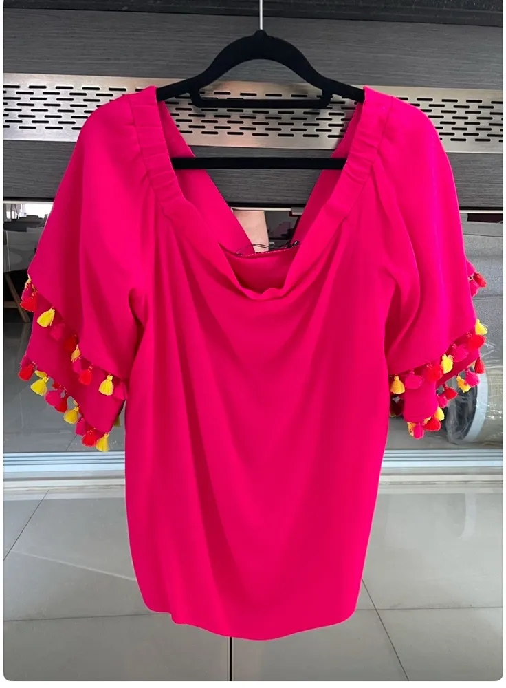 Linda blusa Shoulder pink mangas curtas duplas
