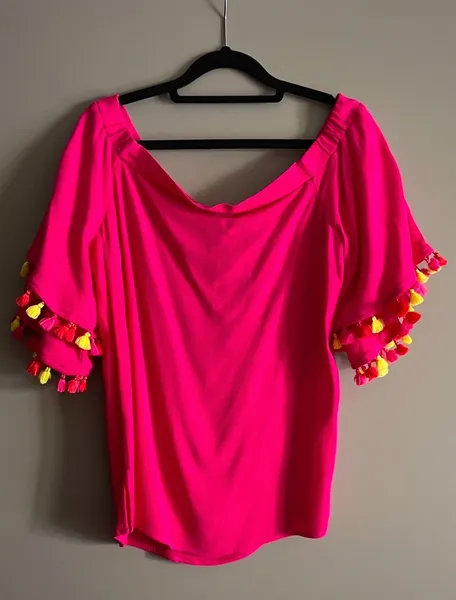 Linda blusa Shoulder pink mangas curtas duplas