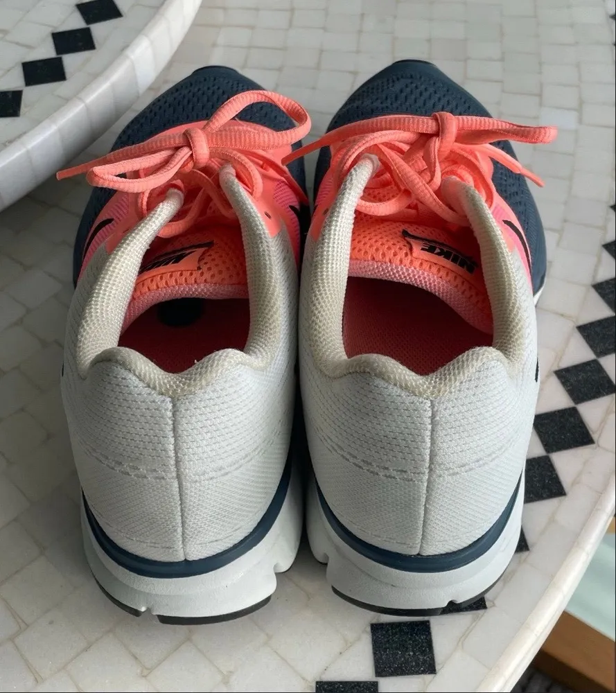 Tênis feminino Nike Air zoom Pegasus 30 running shores lindo