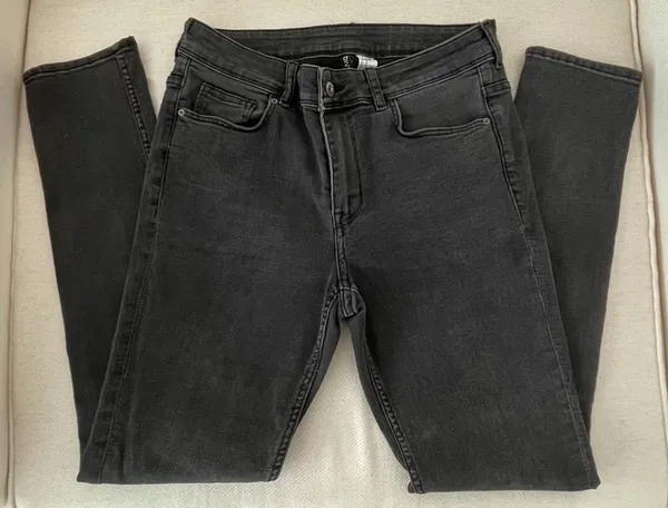 Calça skinny feminina jeans preta estilosa