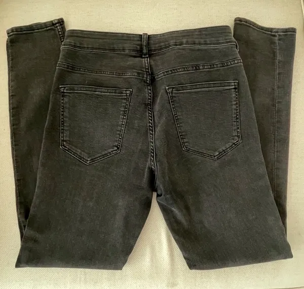 Calça skinny feminina jeans preta estilosa