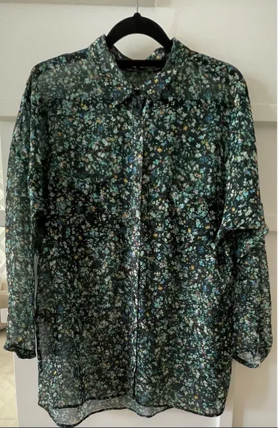 Camisa feminina Zara em viscose estampada com transparência