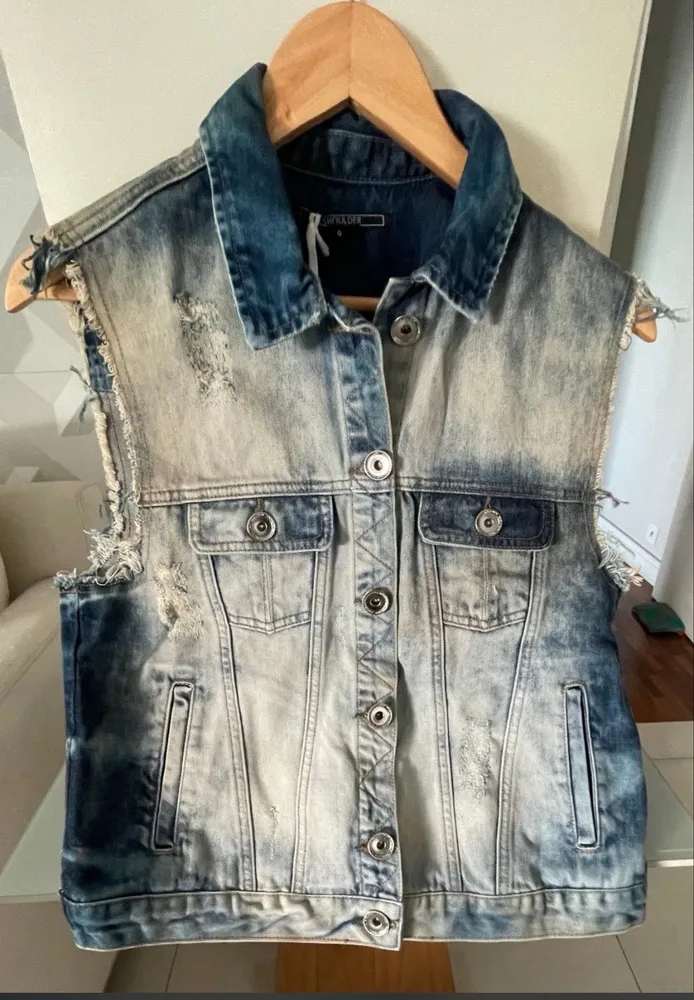 Lindo colete jeans Dirty Shoulder original com etiqueta