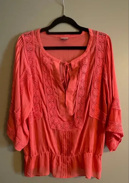 Linda blusa feminina atemporal estilo bata