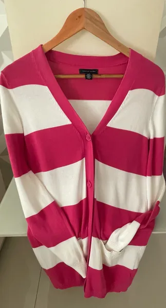 Lindo cardigan feminino listrado aberto com botões