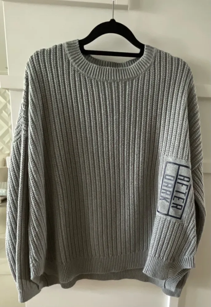 Lindo suéter feminino Mango pouco usado