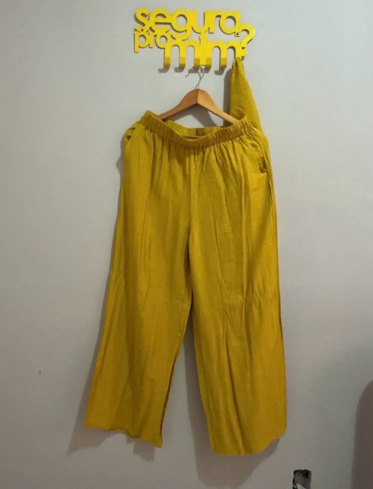 lindo conjunto cor mostarda sem uso tamanho g