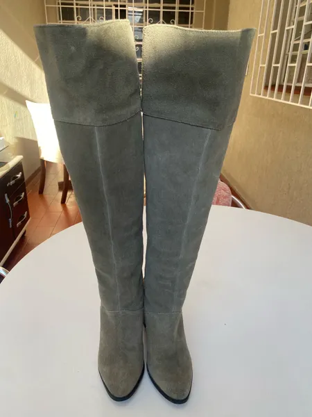 bota camuça over the knee verde militar