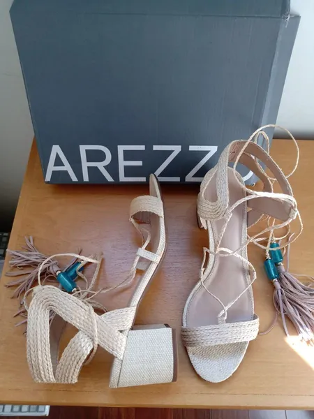 Sandália Ráfia Arezzo