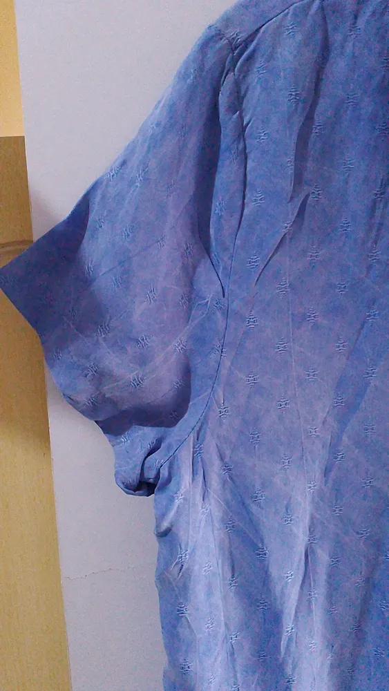 Blusa feminina tipo camisa