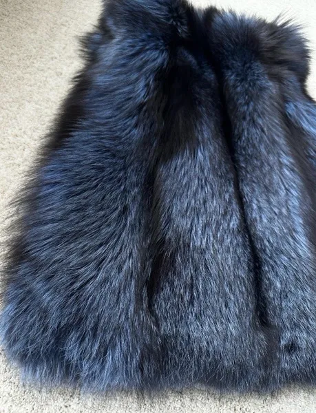 colete de pele sintetica de rapoza azul