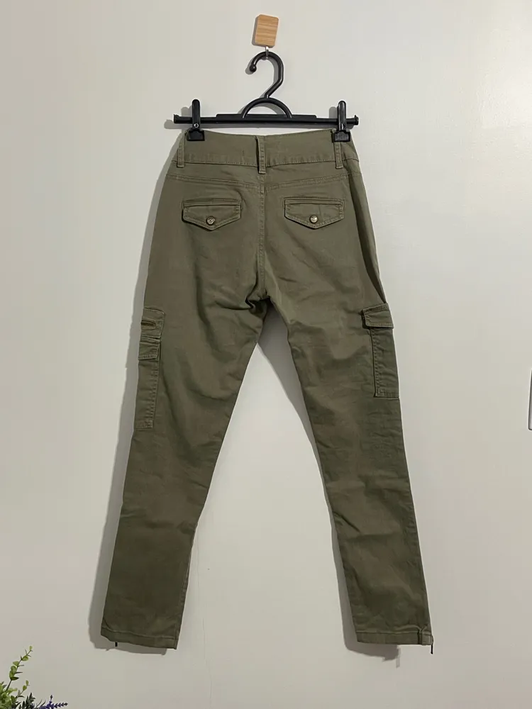 calça cargo schooner verde militar utilitária streetwear c
