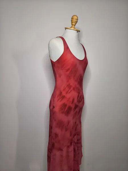 vestido vintage assimétrico