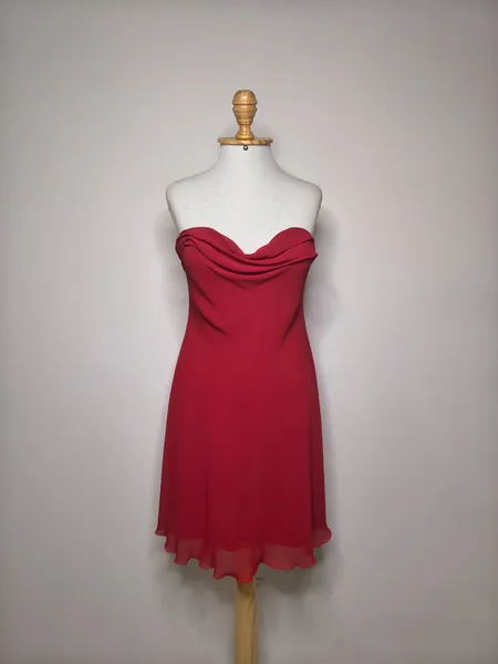 Vestido midi vermelho