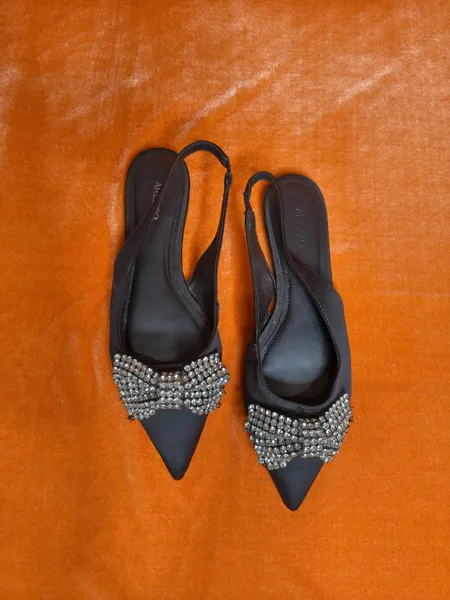 Slingback preto strass