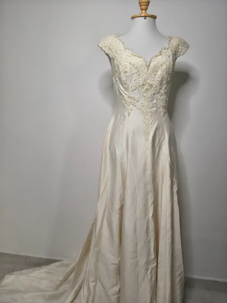 vestido de noiva vintage evasê bordado