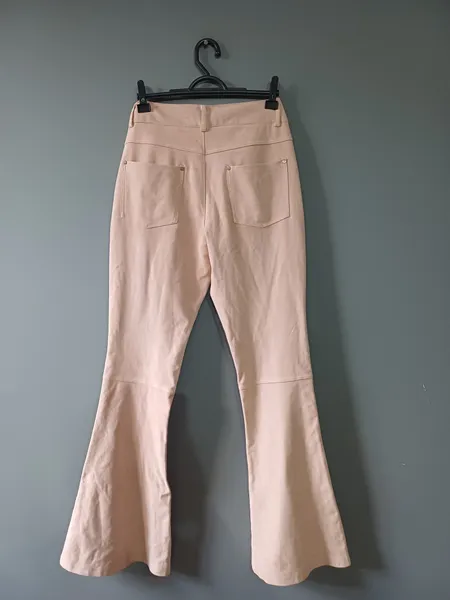Calça suede Le Lis Blanc