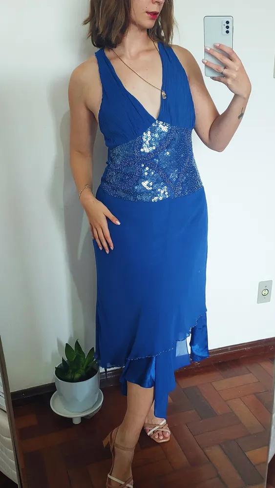 Vestido de festa Marilyn Monroe midi royal com paetê